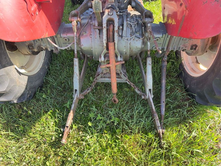 massey-ferguson-235-image-8