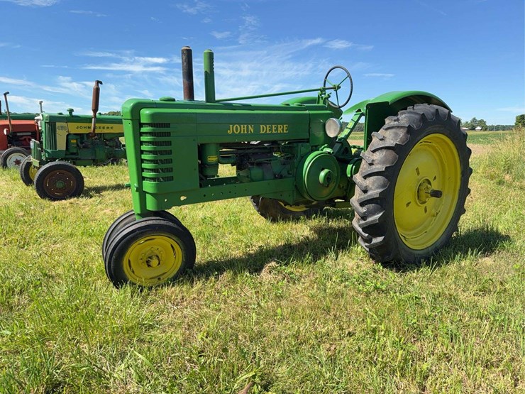 john-deere-model-b-image-2