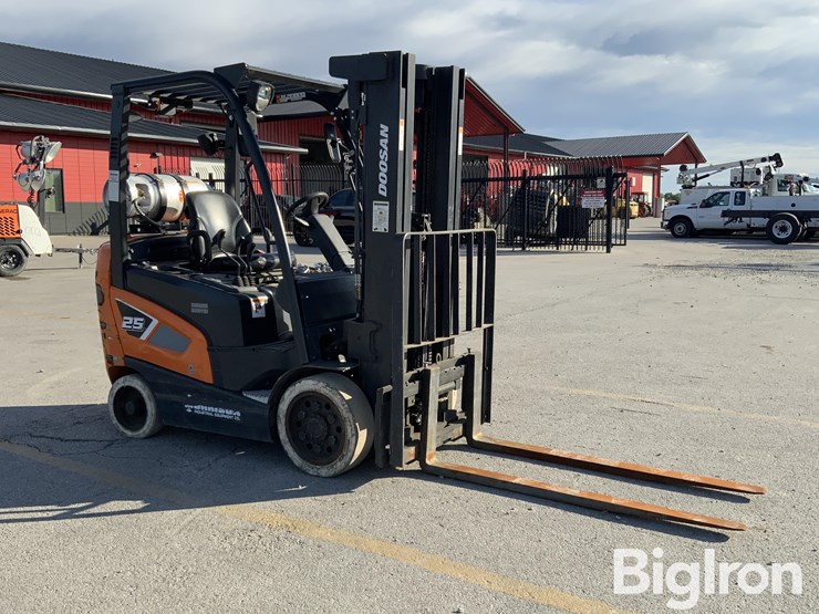 2018-doosan-gc25s-9-image-3