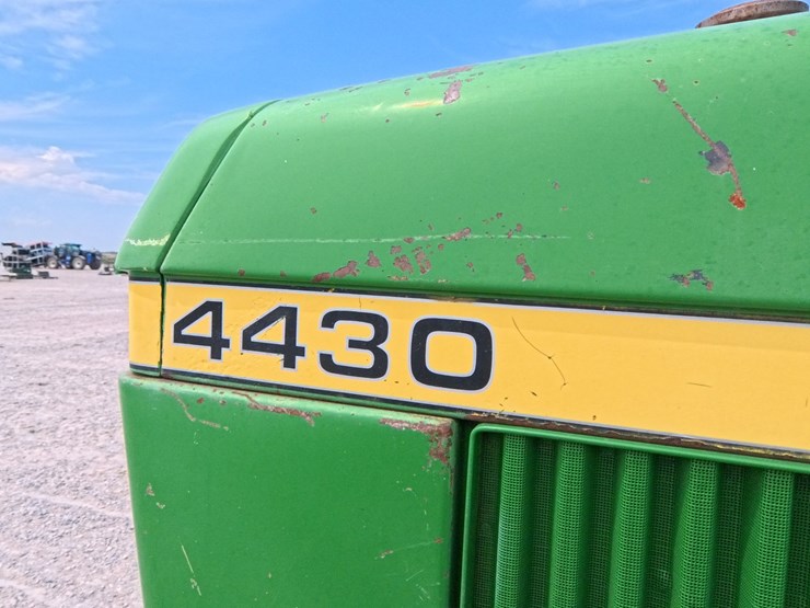 john-deere-4430-image-18