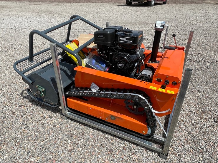 #1304-•-lawn-mower-image-18
