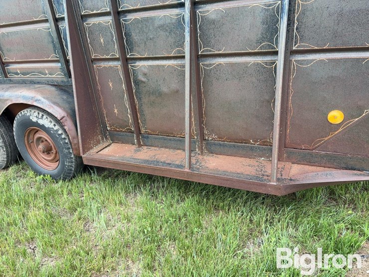1980-s&s-5x16-t/a-livestock-trailer-image-16