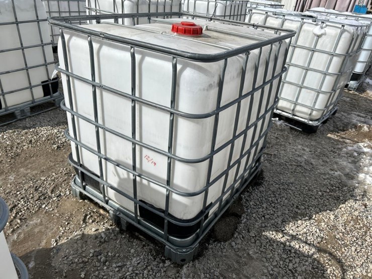 water-tank-tote-image-1