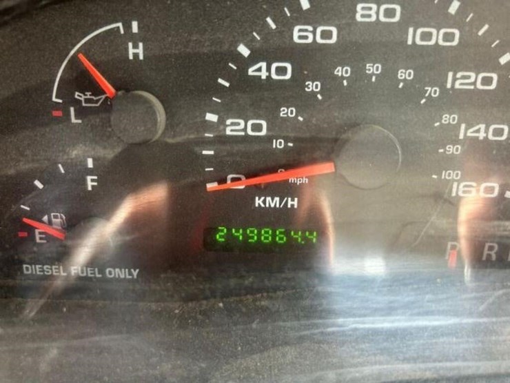 2002-ford-f550-image-16