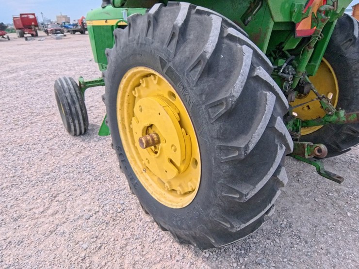 john-deere-4430-image-49