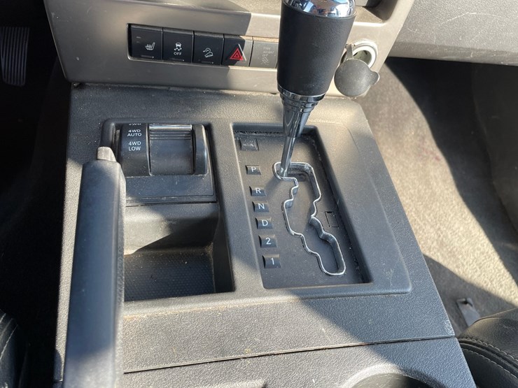 2012-jeep-liberty-image-78