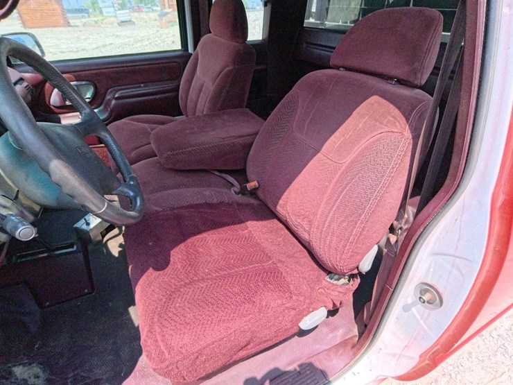 #1090-•-1995-gmc-brush-fire-truck-image-26