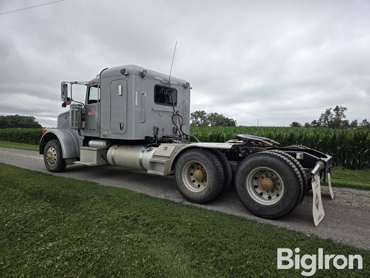 2008-peterbilt-367-image-7