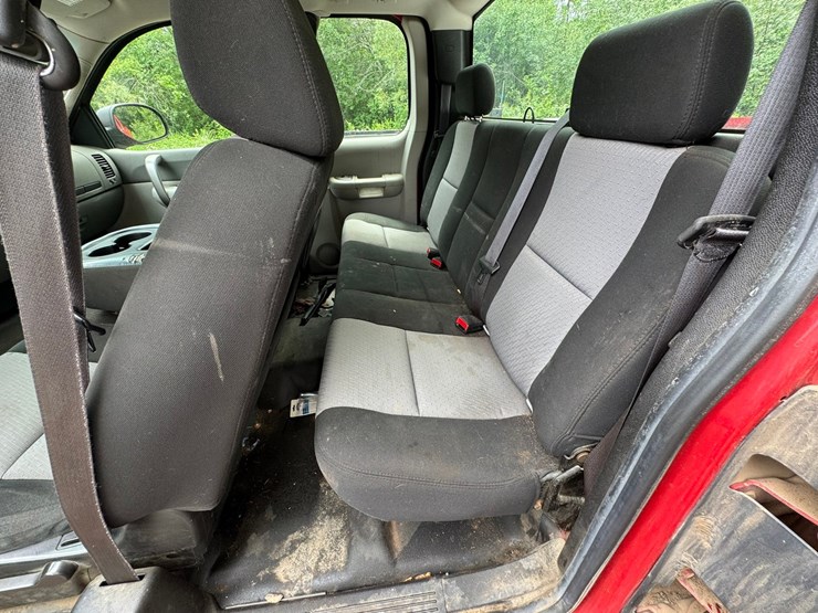 #1868-•-2009-chevy-silverado-pickup-truck-image-30