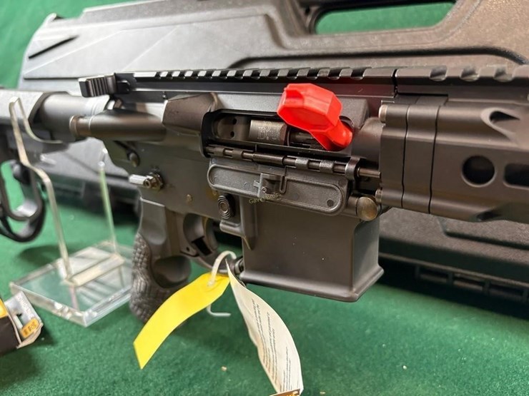 new-daniel-defense-mdl.ddm4-5.56-rifle-image-4