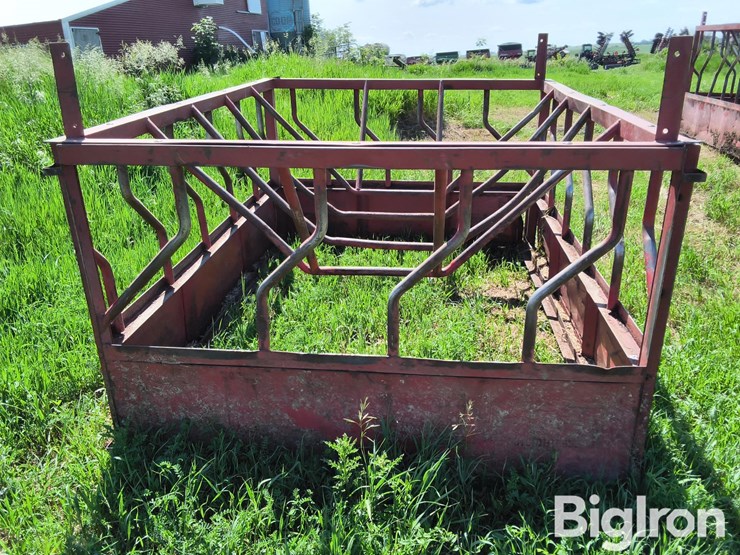 bale-feeder-image-6