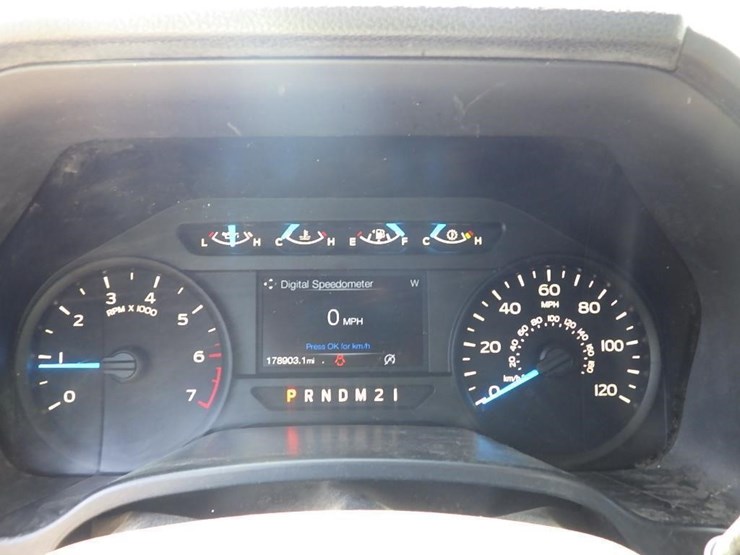 2017-ford-f150-image-21