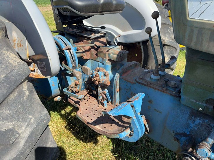 ford-4600-image-12