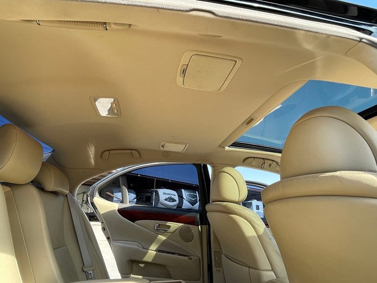 #163-•-2007-lexus-ls-460-(clean-nm-title)-image-22