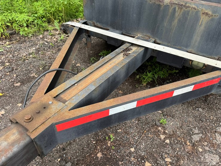 #1866-•-kiefer-industrial-built-tandem-axle-pole-trailer-image-13