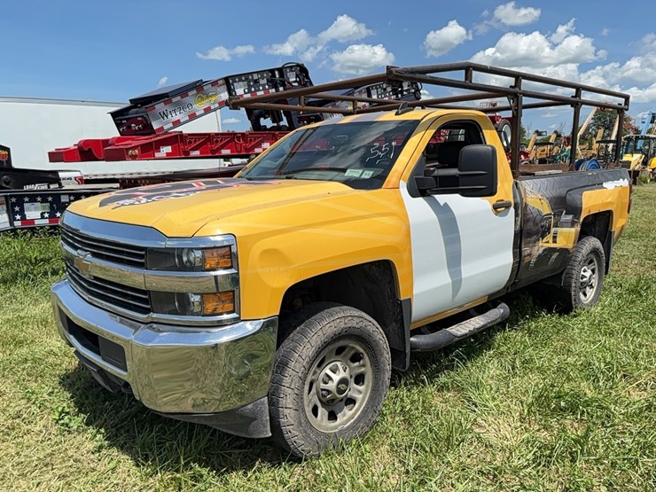 2018-chevrolet-3500hd-image-1