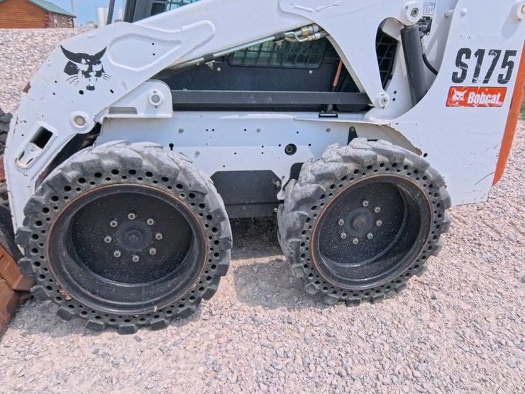 2008-bobcat-s175-image-17