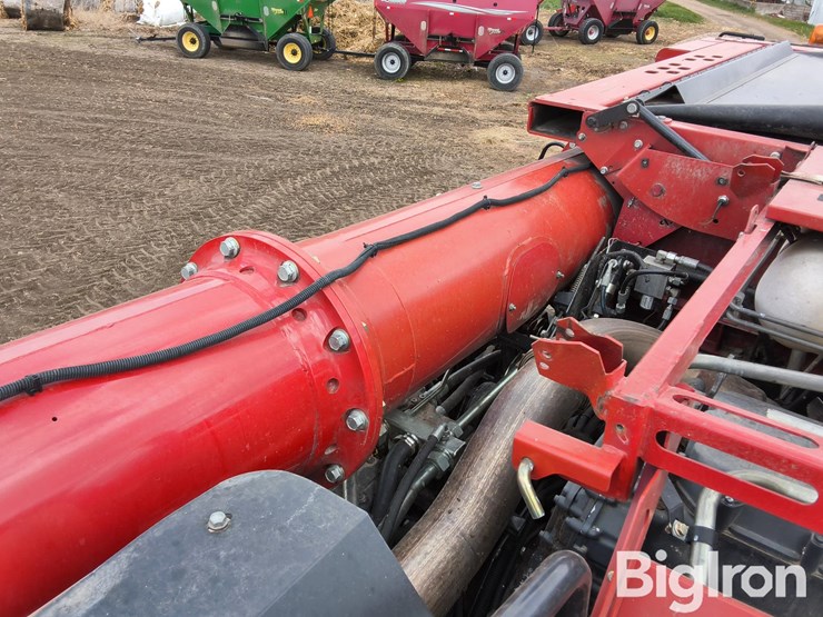 2013-case-ih-8230-image-18