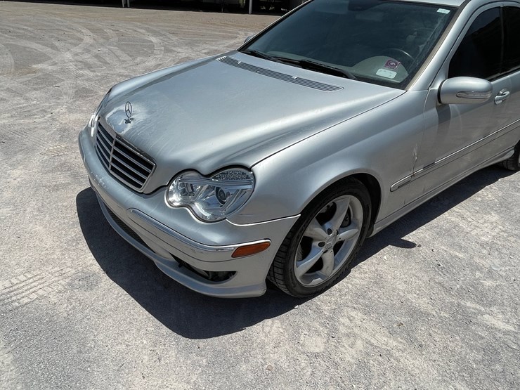 #162-•-2005-mercedes-c230-kompressor-(clean-nm-title)-image-20
