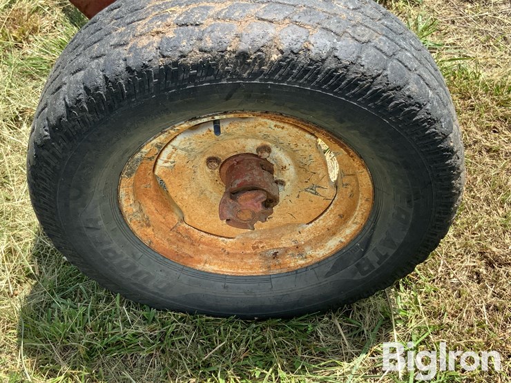 international-mccormick-no.-7-drop-spreader-image-15
