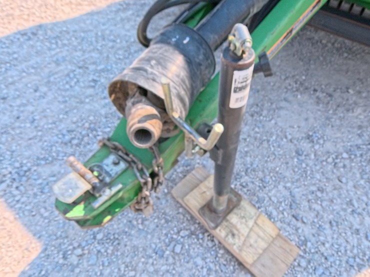 2009-john-deere-568-image-14