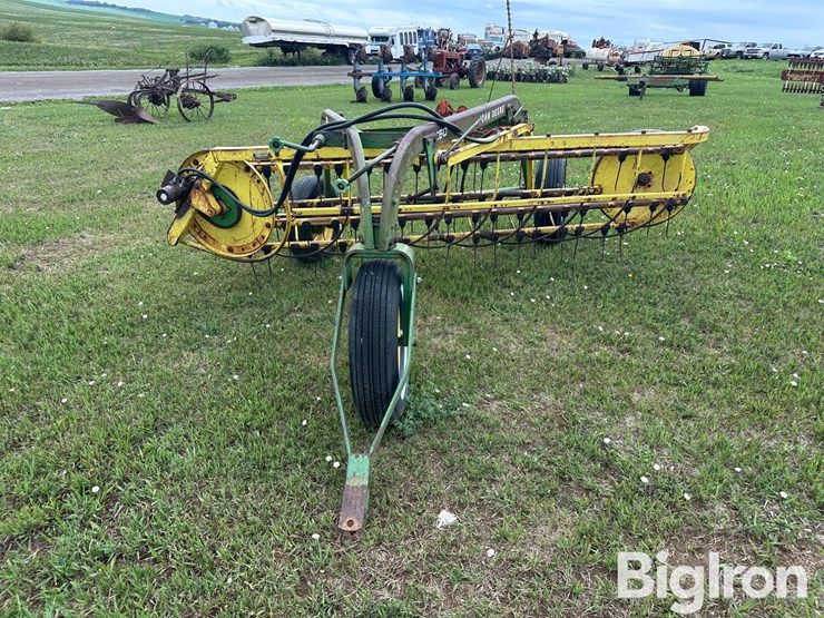 john-deere-660-image-2