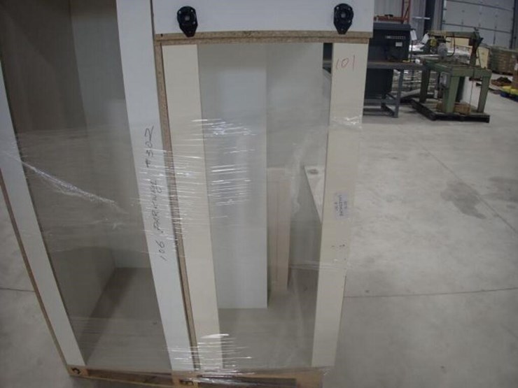 unused-qty-of-3-pc-heavy-duty-white-kitchen-base-image-15