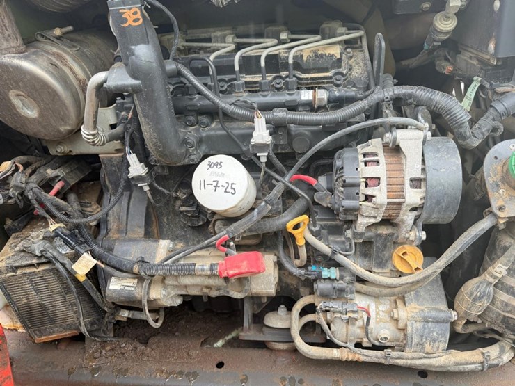 2020-bobcat-t595-image-15