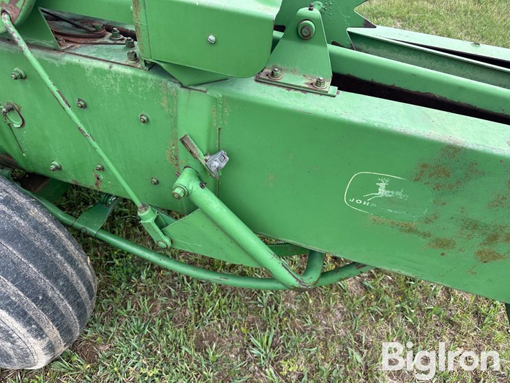 john-deere-24t-image-18