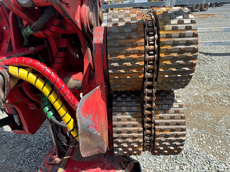 2014-caterpillar-501-image-17