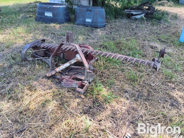 international-sickle-mower-image-1