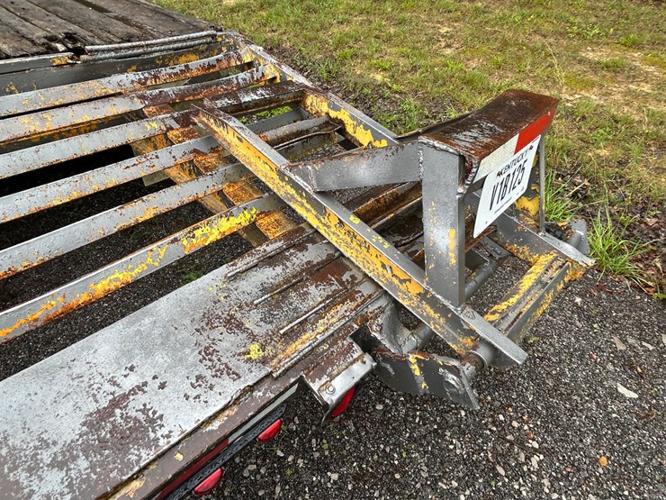 #31-•-1986-cz-tandem-axle-equipment-trailer-image-14