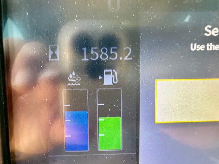 2022-deere-700l-image-39