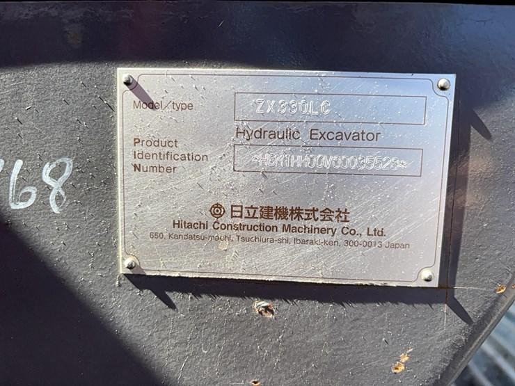 hitachi-zx330-image-23