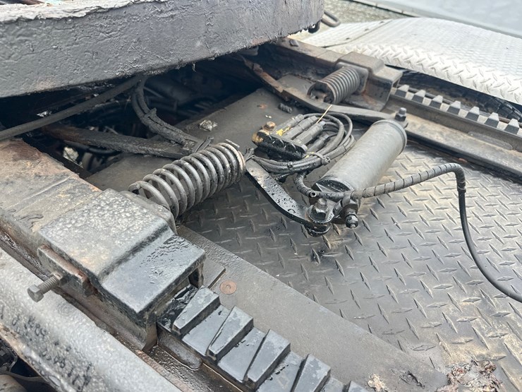 2013-kenworth-t800-image-20
