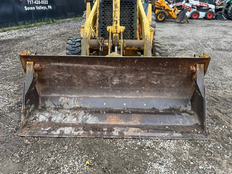 john-deere-310d-image-10
