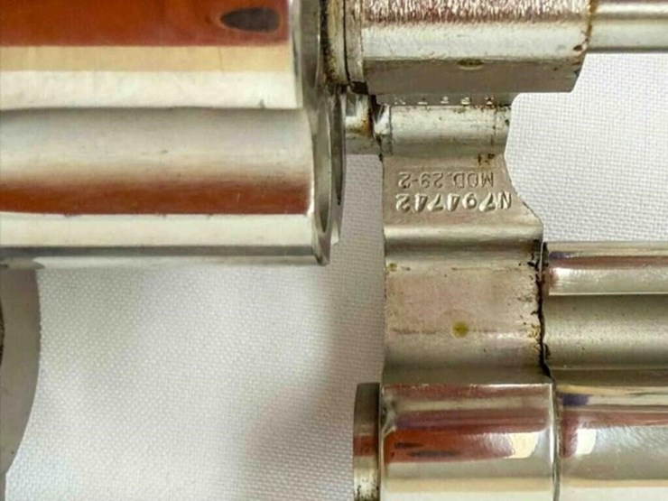smith-&-wesson-revolver-image-7