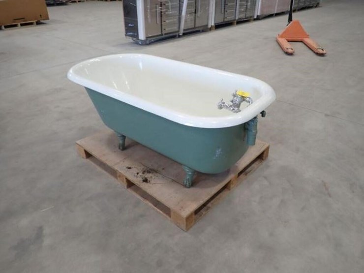 1931-ssm-co-ltd-5-ft-claw-foot-bathtub-image-4
