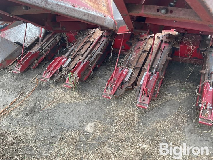 case-ih-1083-image-10