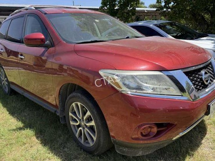 2014-nissan-pathfinder-image-5
