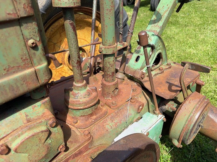 john-deere-model-b-image-14