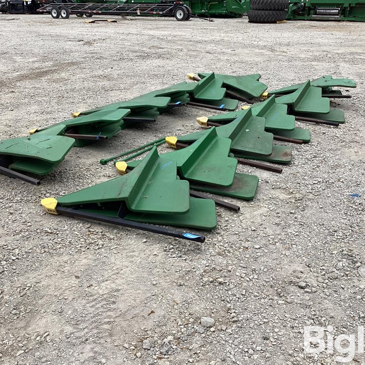 JOHN DEERE 600