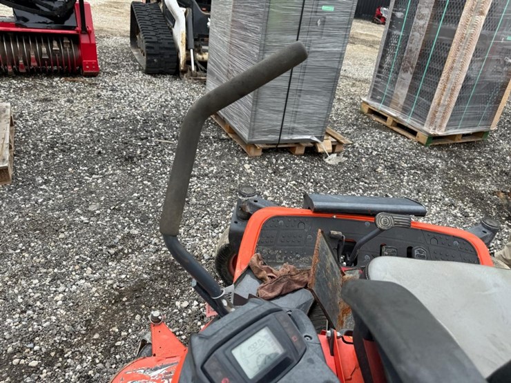 2019-kubota-zd1211-image-17