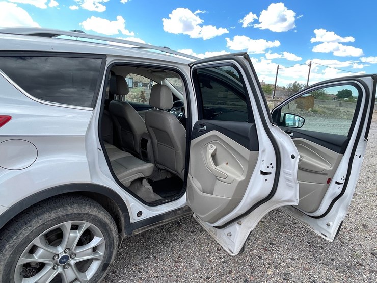 2016-ford-escape-image-92