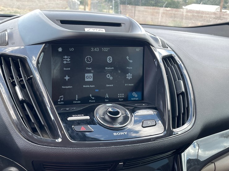 2016-ford-escape-image-44