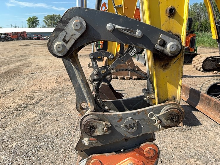 2017-wacker-neuson-et145-image-10