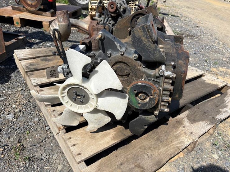 yamnar-3tnv82a-3-cylinder-diesel-engine-image-1