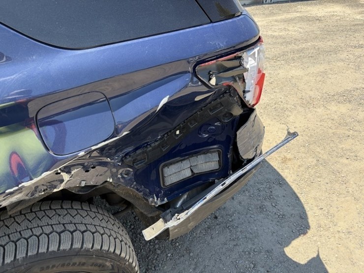 2020-ford-explorer-image-22
