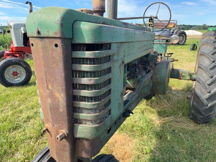 john-deere-model-b-image-11
