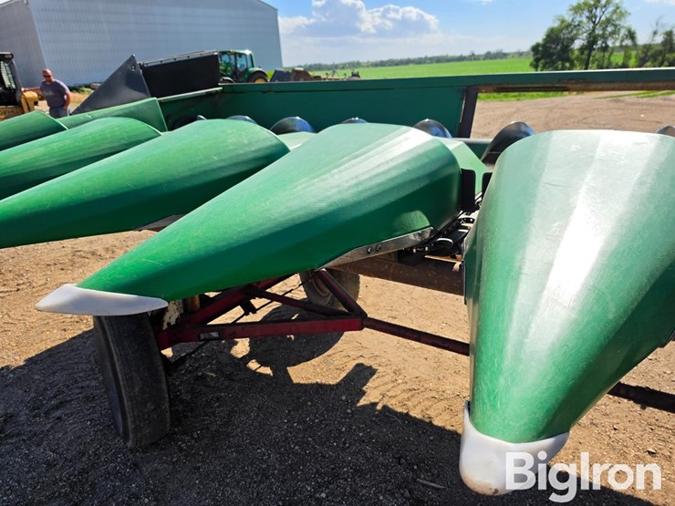 1981-john-deere-843-image-16